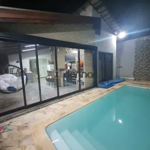 Casa com 3 Quartos à venda, 136m² no Jardim Nenê Gomes, Uberaba