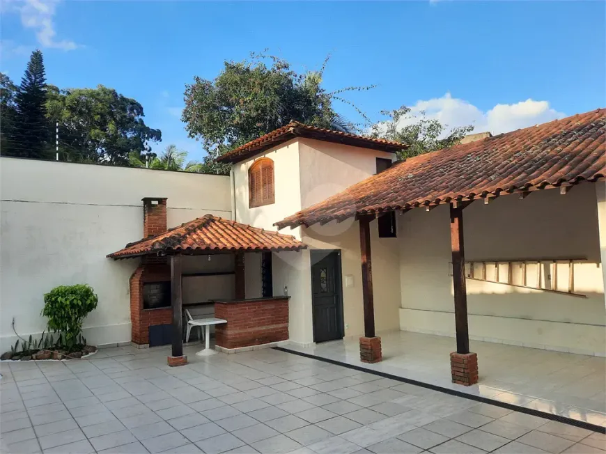 Foto do imóvel - Casa com 3 Quartos à venda, 220m²