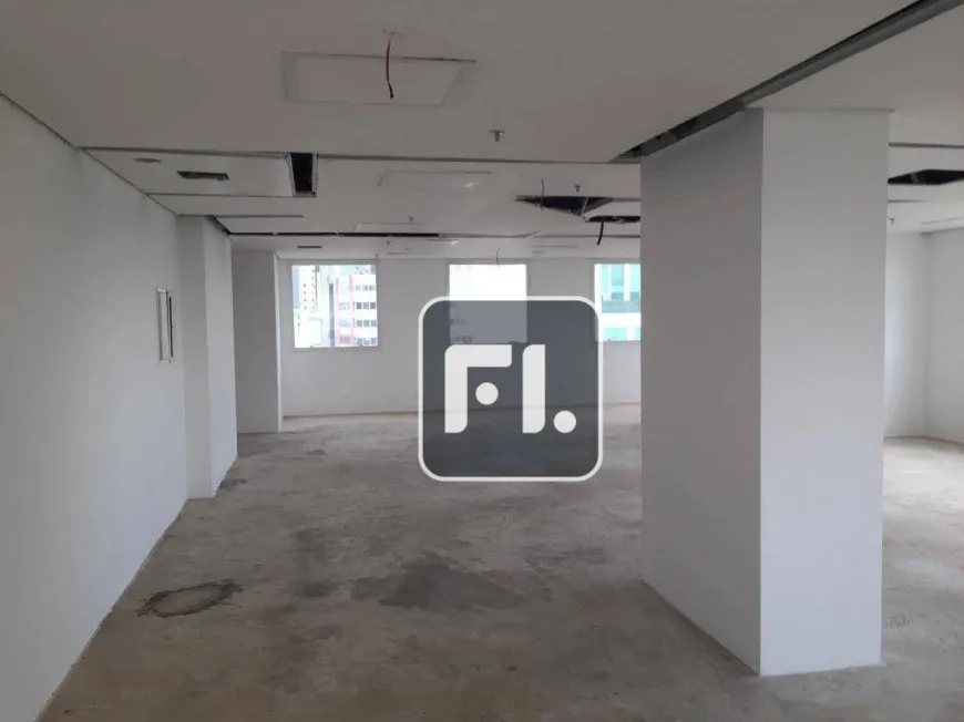 Foto do imóvel - Sala/Conjunto/Escritório para alugar com 4 banheiros, 5 vagas e ar-condicionado próximo ao.