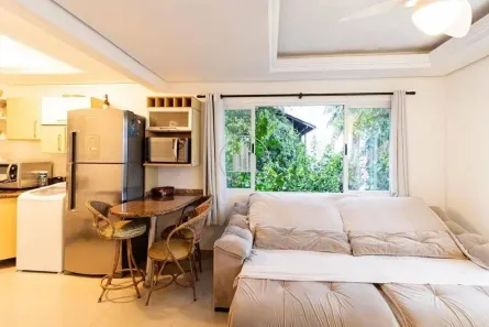 Casa com 4 Quartos para alugar, 210m² no Agronômica, Florianópolis