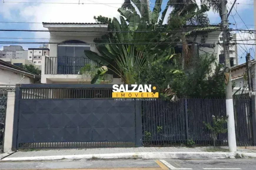 Foto do imóvel - Sobrado para alugar com 4 quartos, 2 suítes, 250 m², 2 banheiros e 4 vagas na garagem em
