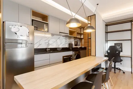 Apartamento com 2 Quartos à venda, 66m² no Centro, Curitiba