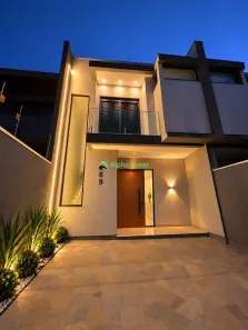 Sobrado com 3 Quartos à venda, 203m² no Igara, Canoas
