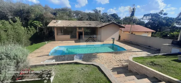 Casa com 5 Quartos para alugar, 365m² no Centro, Bom Jesus dos Perdões