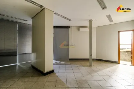 Loja / Salão / Ponto Comercial para alugar, 70m² no Centro, Divinópolis
