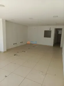 Casa Comercial com 5 Quartos à venda, 121m² no Centro, Macaé