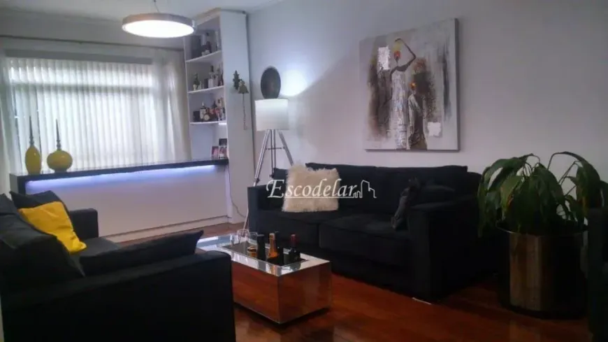 Foto do imóvel - Sobrado à venda com 3 quartos, 2 suítes, 350 m², 5 banheiros e 4 vagas na garagem em
