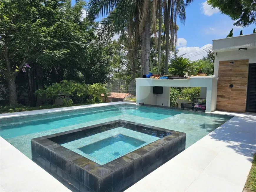 Foto do imóvel - Sobrado para alugar com 1 quarto, 5 suítes, 423 m², 10 banheiros e 10 vagas na garagem em
