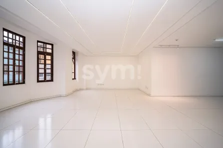 Conjunto Comercial / Sala à venda, 81m² no Centro, Curitiba
