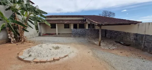 Casa com 2 Quartos à venda, 360m² no Centro, Florestal