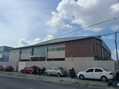 Prédio/Edifício Inteiro com 9 Quartos para alugar, 1450m² no Flores, Manaus