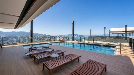 Apartamento com 2 Quartos para alugar, 100m² no Centro, Florianópolis