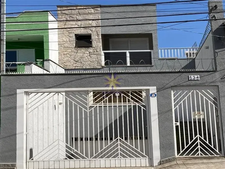 Foto do imóvel - Casa à venda com 3 quartos, 3 suítes, 225 m², 1 banheiro e 6 vagas próximo ao Metrô Penha em
