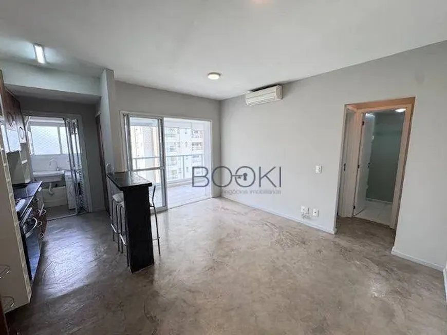 Foto do imóvel - Apartamento para alugar com 1 quarto, 1 suíte, 1 banheiro e 1 vaga na garagem mobiliado e.