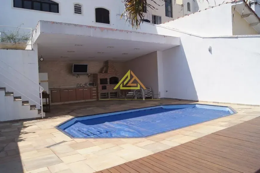 Foto do imóvel - Sobrado com 3 Quartos para alugar, 387m²
