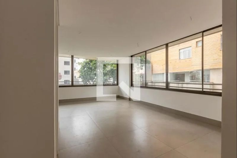 Apartamento com 4 quartos — Santo Antônio, Belo Horizonte