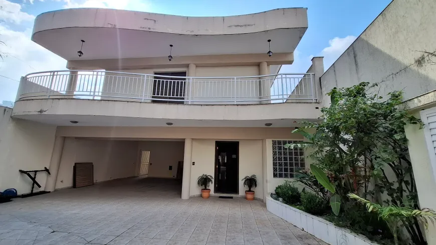 Foto do imóvel - com 4 Quartos para venda ou aluguel, 881m²