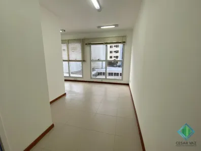 Conjunto Comercial / Sala à venda, 32m² no Centro, Florianópolis