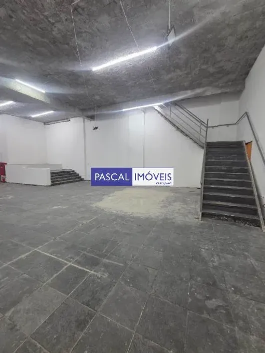 Foto do imóvel - Ponto comercial/Loja/Box para alugar com 402 m², 2 banheiros e próximo ao Metrô Anhangabaú em
