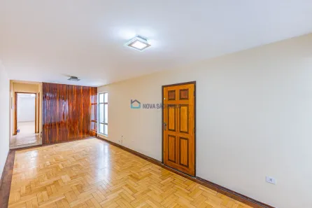 Casa com 3 Quartos à venda, 250m² no Indianópolis, São Paulo