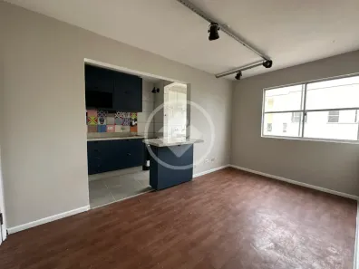 Apartamento com 2 Quartos à venda, 56m² no Coqueiros, Florianópolis