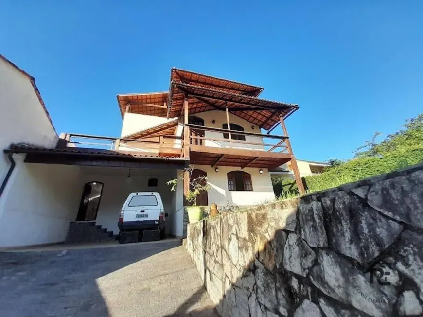Foto do imóvel - Casa para alugar com 4 quartos, 2 suítes, 453 m², 4 banheiros e 3 vagas na garagem, aceita.