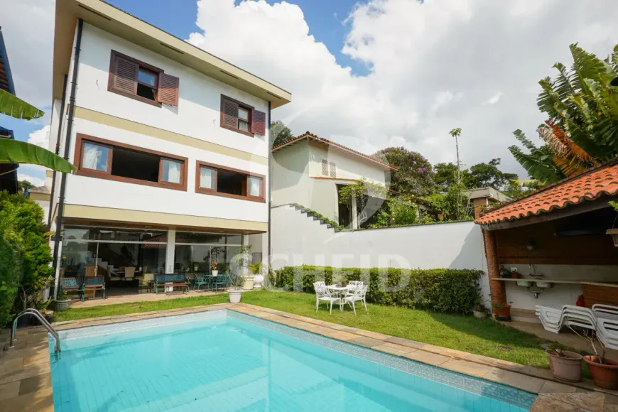 Foto do imóvel - Casa para comprar com 680 m², 4 quartos, 6 banheiros, 6 vagas