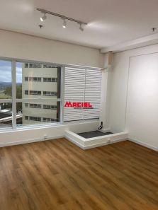 Conjunto Comercial / Sala à venda, 30m² no Centro, São José dos Campos