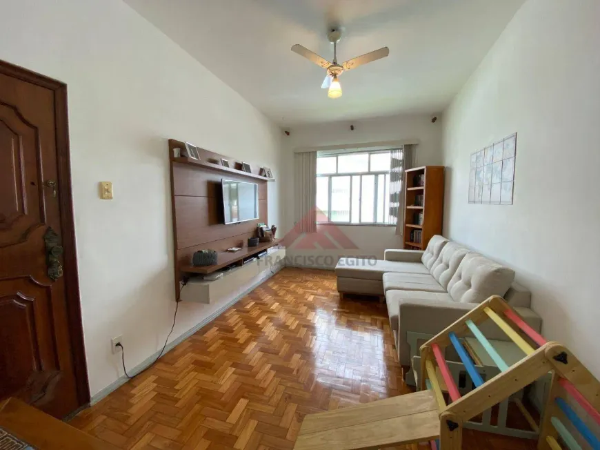 Foto do imóvel - Sobrado para alugar com 2 quartos, 1 suíte, 2 banheiros e 1 vaga na garagem aceitando animais.