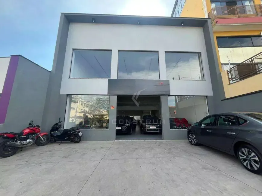 Foto do imóvel - Ponto comercial/Loja/Box para alugar com 379 m², 3 banheiros e 4 vagas na garagem em