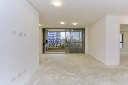 Apartamento com 2 Quartos para venda ou aluguel, 107m² no Centro, Curitiba