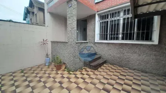 Sobrado com 2 Quartos à venda, 200m² no Embaré, Santos