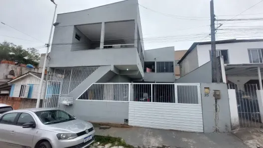 Prédio/Edifício Inteiro com 3 Quartos à venda, 200m² no Serraria, São José