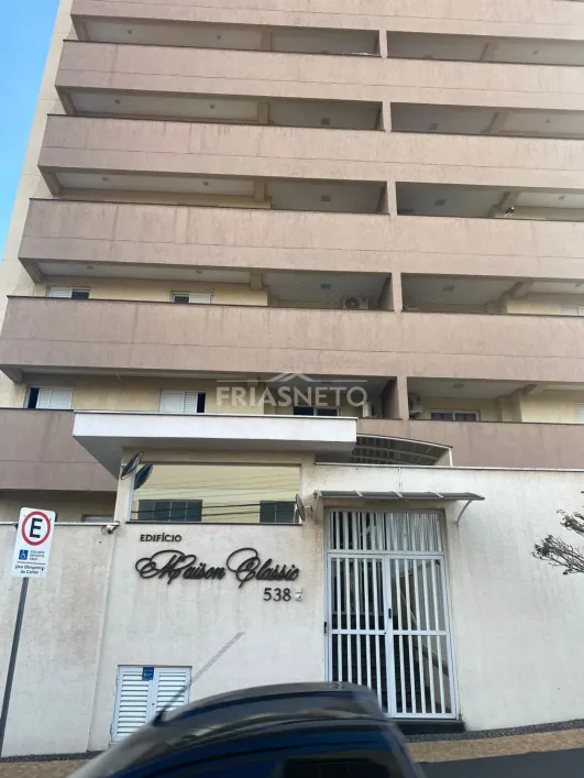 Foto do imóvel - Apartamento para alugar com 3 quartos, 1 suíte, de 127 a 128 m², 2 a 4 banheiros e 2 a 3 vagas.