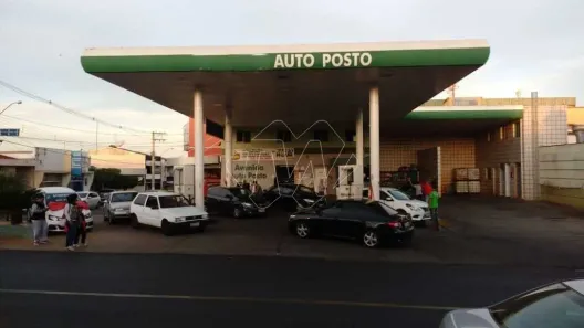 Prédio Inteiro à venda, 645m² no Centro, Ibitinga