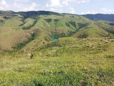 à venda, 1m² no Centro, Lorena