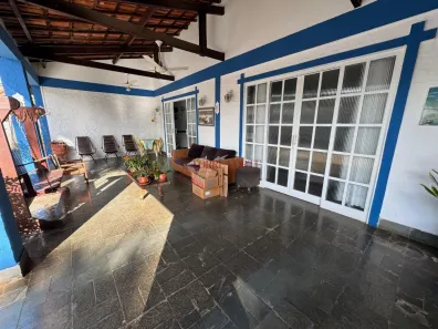Casa com 4 Quartos à venda, 279m² no Setor Jaó, Goiânia