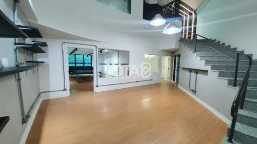 Conjunto Comercial / Sala à venda, 109m² no Centro, Curitiba