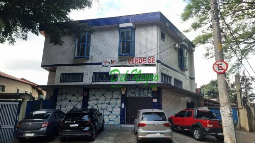 Foto do imóvel - Prédio comércial a venda, esquina com 3 lojas (nível da rua) e 5 salas
