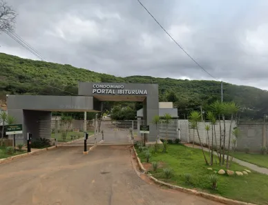 Terreno / Lote / Condomínio à venda, 801m² no Ibituruna, Montes Claros