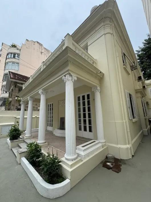 Foto do imóvel - Prédio/Edifício inteiro para alugar com 300 m², 5 quartos, 3 banheiros, 3 vagas