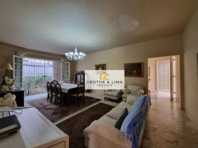 Casa com 3 Quartos para alugar, 240m² no Centro, Taubaté