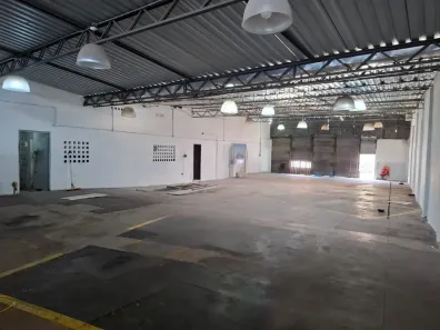 Prédio/Edifício Inteiro com 1 Quarto para alugar, 420m² no Afogados, Recife