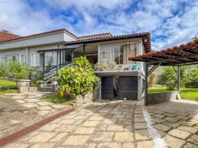 Casa com 3 Quartos à venda, 600m² no Golfe, Teresópolis