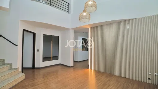 Conjunto Comercial / Sala à venda, 208m² no Centro, Curitiba