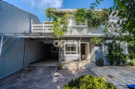 Sobrado com 4 Quartos à venda, 200m² no Nossa Senhora das Graças, Canoas