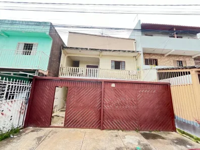 Sobrado com 2 Quartos à venda, 137m² no Santa Maria, Brasília