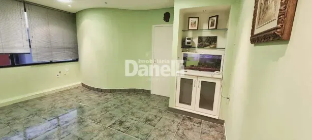 Conjunto Comercial / Sala à venda, 32m² no Centro, Taubaté