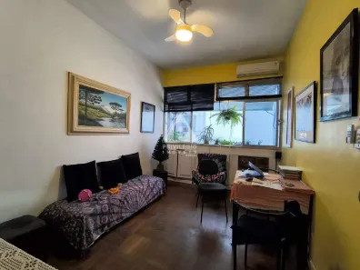 Apartamento com 2 Quartos à venda, 60m² no Leme, Rio de Janeiro