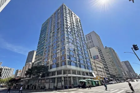 Conjunto Comercial / Sala à venda, 61m² no Centro, Curitiba